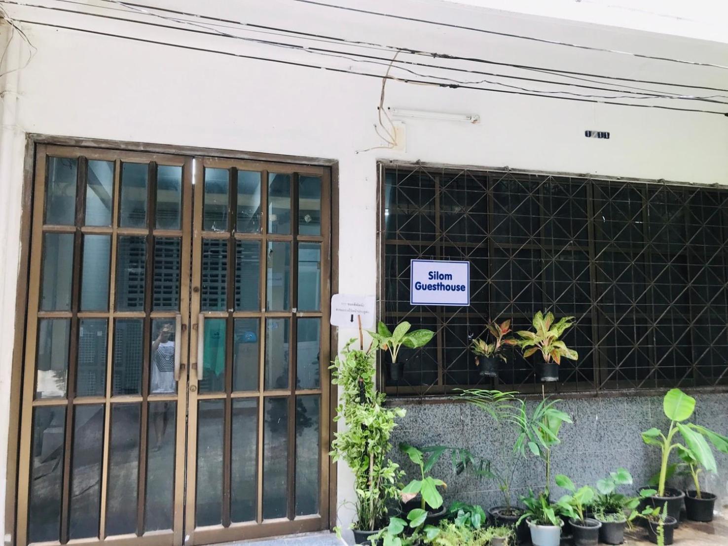 Silom Guesthouse 방콕 외부 사진