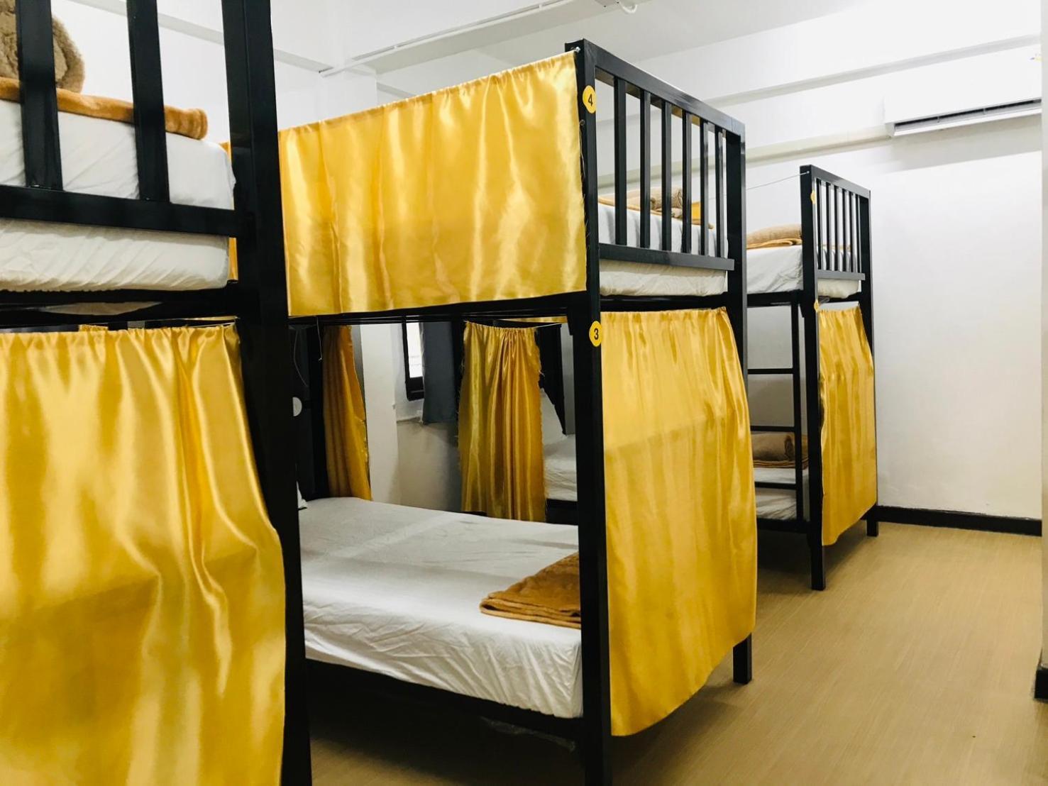 Silom Guesthouse 방콕 외부 사진